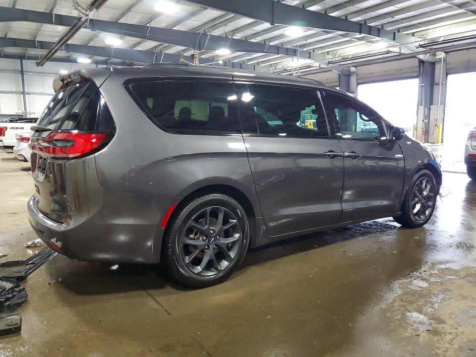 2021 CHRYSLER PACIFICA TOURING L — Фото 3 из 13
