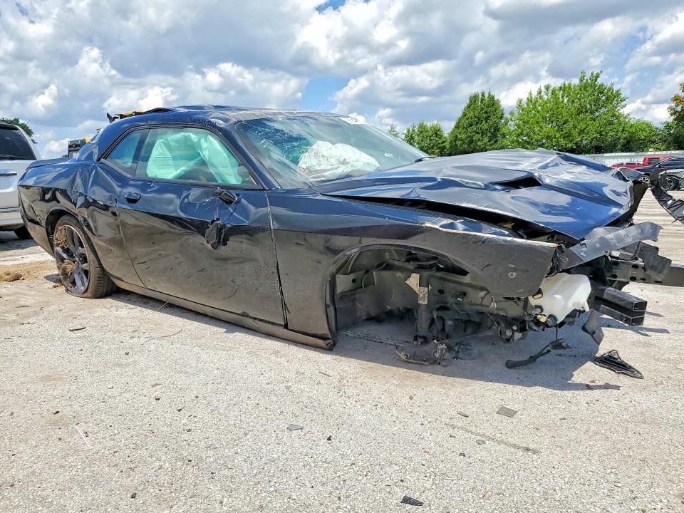 2021 DODGE CHALLENGER SXT — Фото 4 из 12