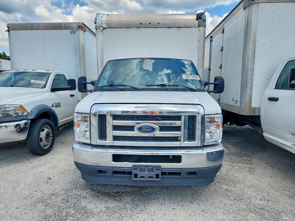 2021 FORD ECONOLINE E450 SUPER DUTY CUTAWAY VAN — Фото 5 из 12