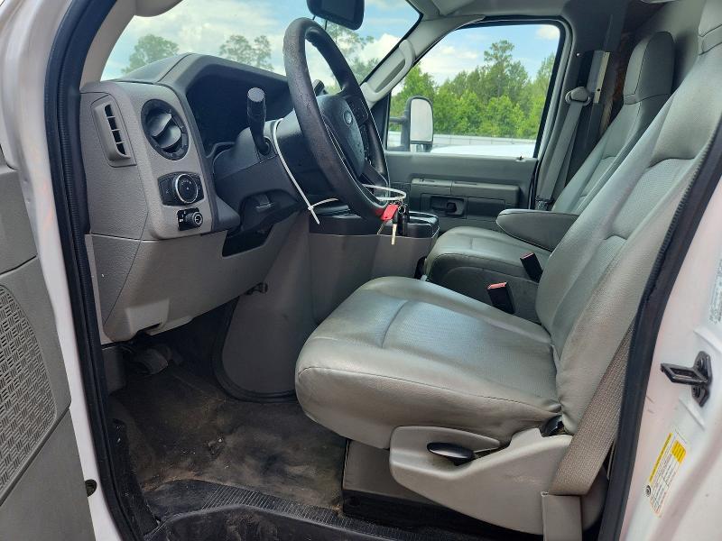 2021 FORD ECONOLINE E450 SUPER DUTY CUTAWAY VAN — Фото 7 из 12