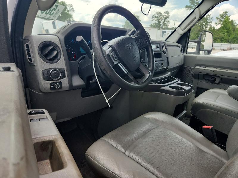 2021 FORD ECONOLINE E450 SUPER DUTY CUTAWAY VAN — Фото 8 из 12