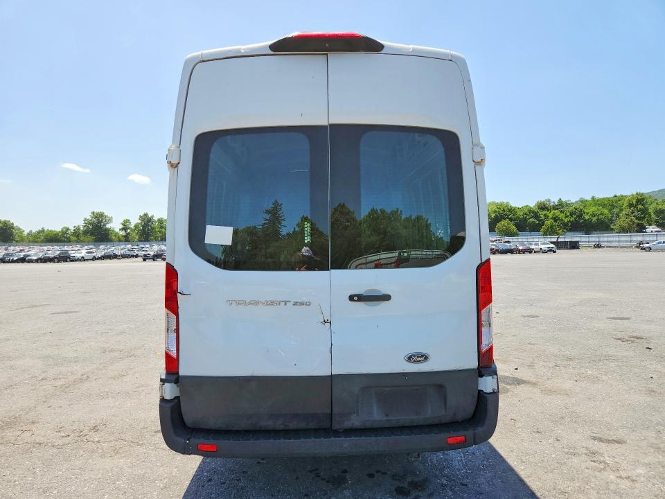 2021 FORD TRANSIT T-250 — Фото 6 из 13