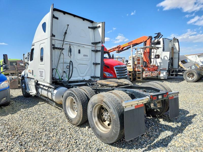 2021 FREIGHTLINER CASCADIA 126 SEMI TRUCK — Фото 3 из 10
