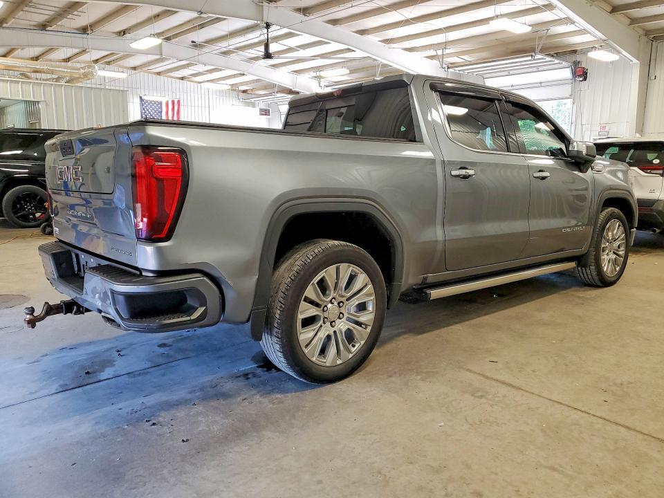 2021 GMC SIERRA K1500 DENALI — Фото 3 из 12