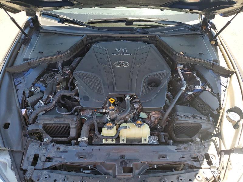 2021 INFINITI Q50 RED SPORT 400 — Фото 11 из 13