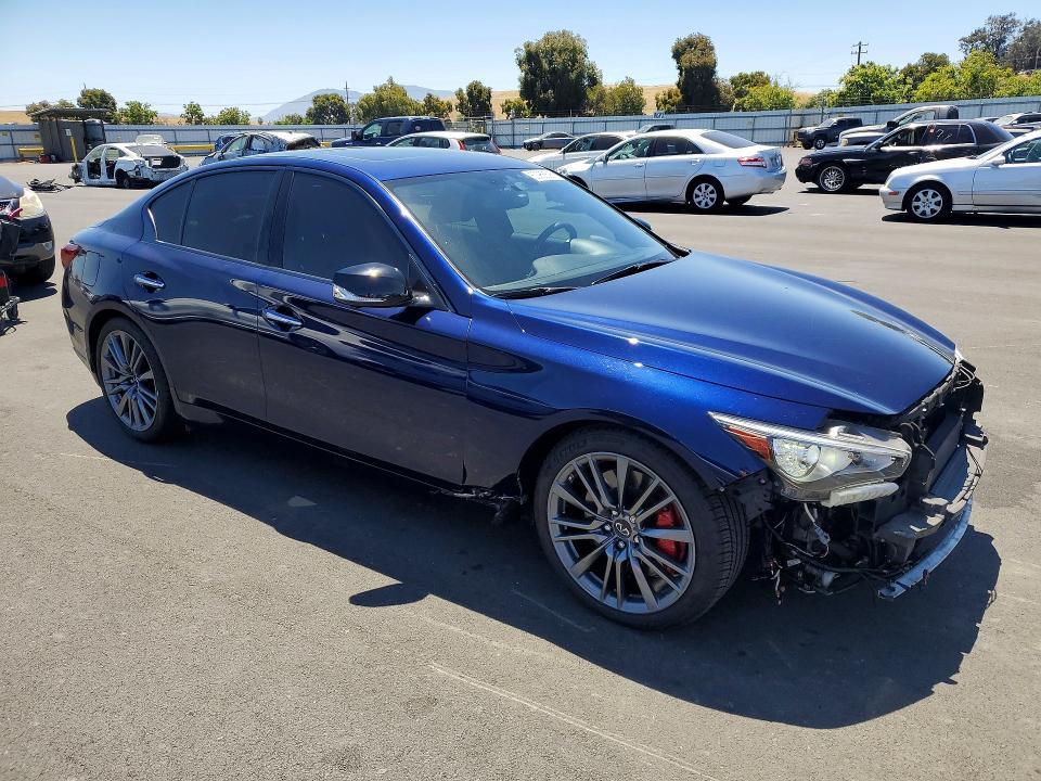 2021 INFINITI Q50 RED SPORT 400 — Фото 4 из 13