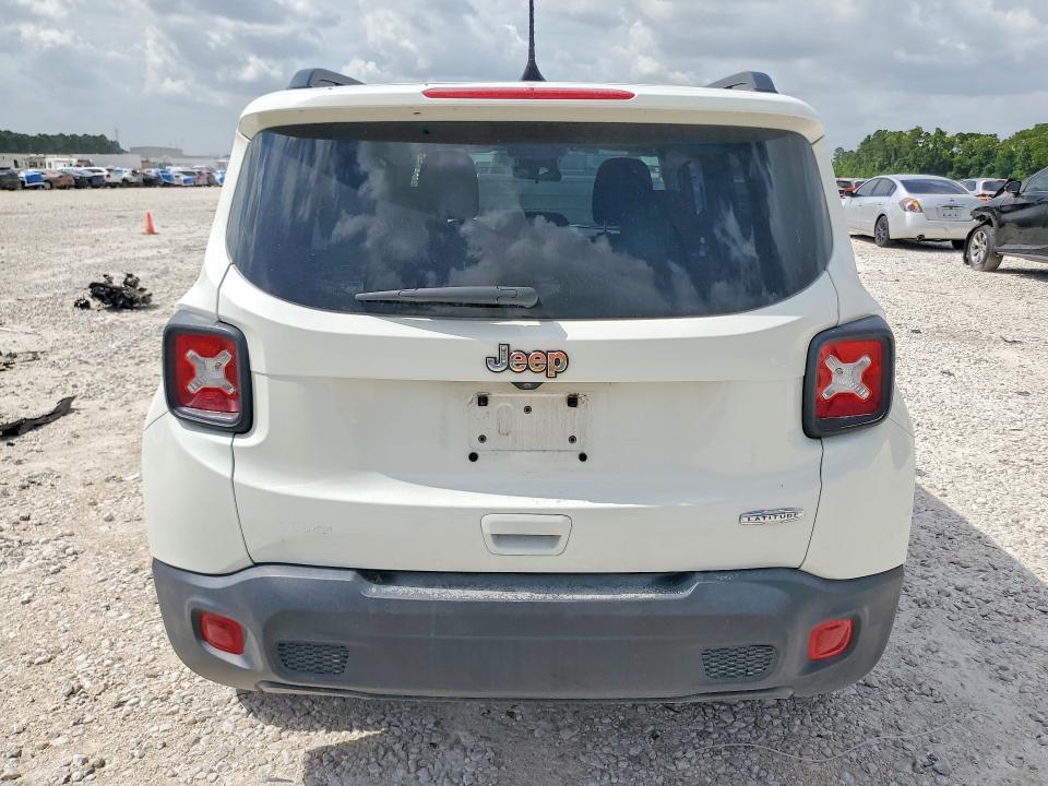 2021 JEEP RENEGADE LATITUDE — Фото 6 из 14