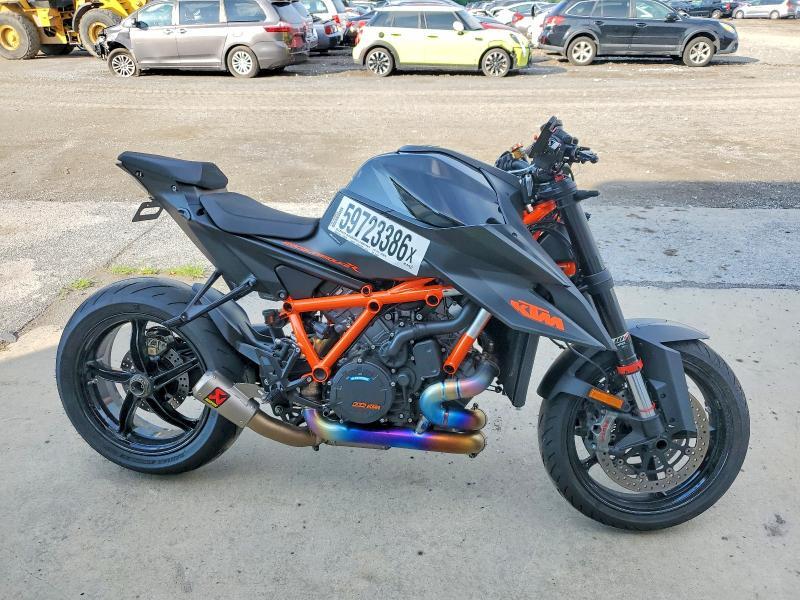 2021 KTM 1290 VBKV39403MM934842