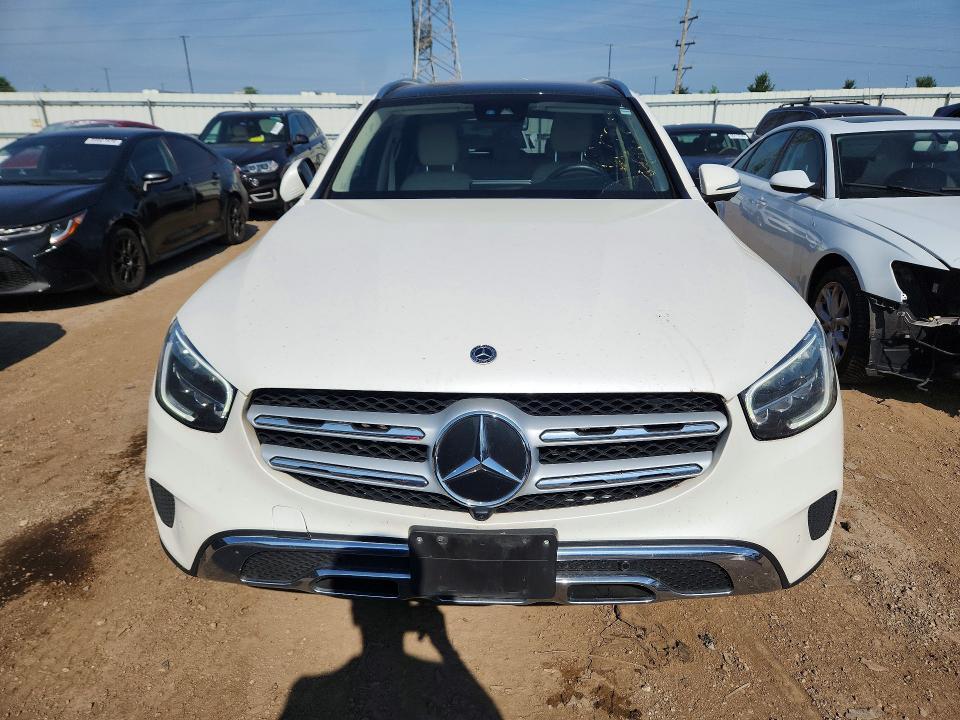 2021 MERCEDES-BENZ GLC 300 — Фото 5 из 12