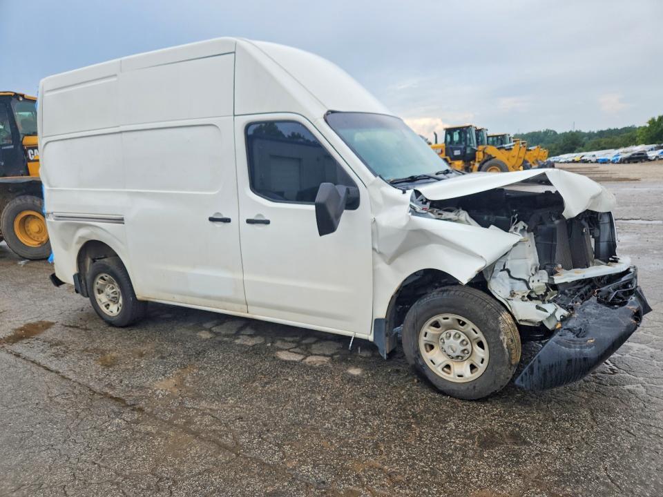 2021 NISSAN NV 2500 HD SV — Фото 4 из 13