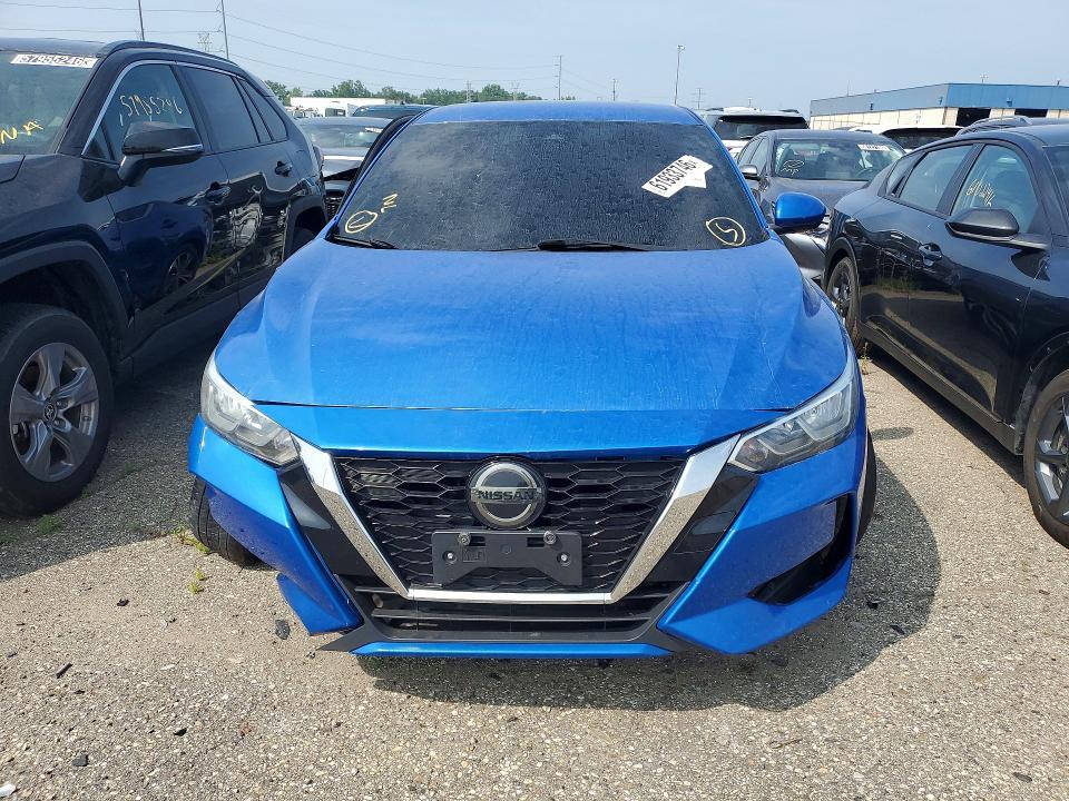 2021 NISSAN SENTRA SV — Фото 5 из 13