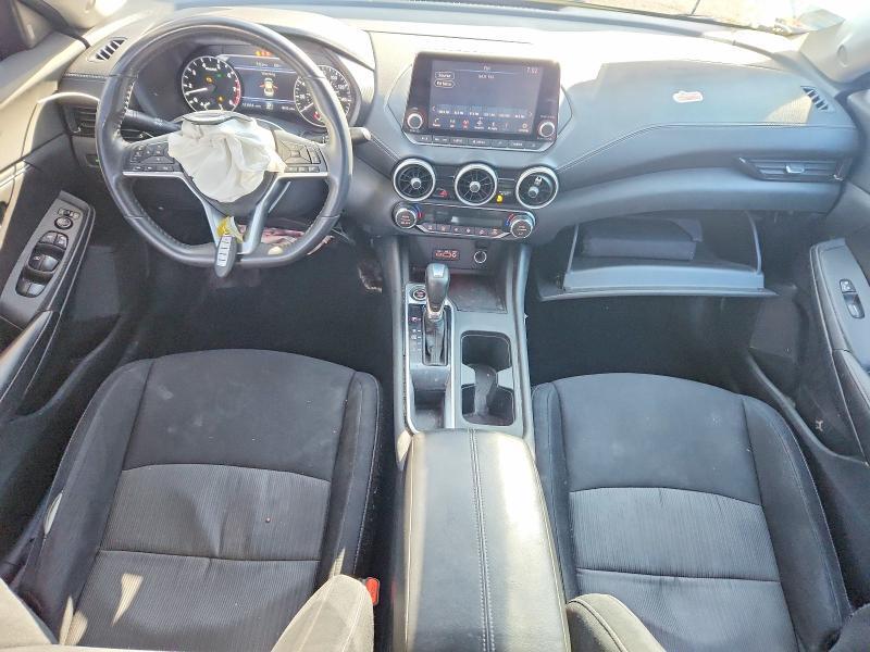 2021 NISSAN SENTRA SV — Фото 8 из 13