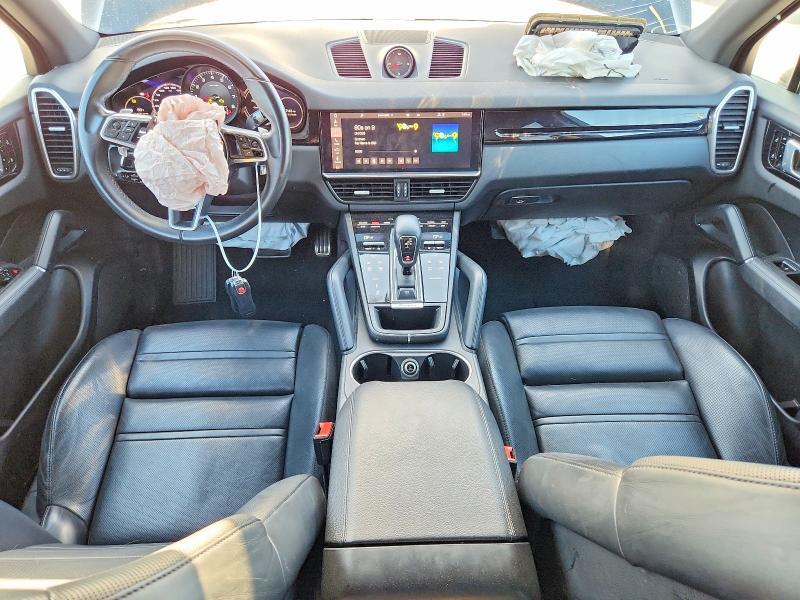 2021 PORSCHE CAYENNE S — Фото 8 из 13