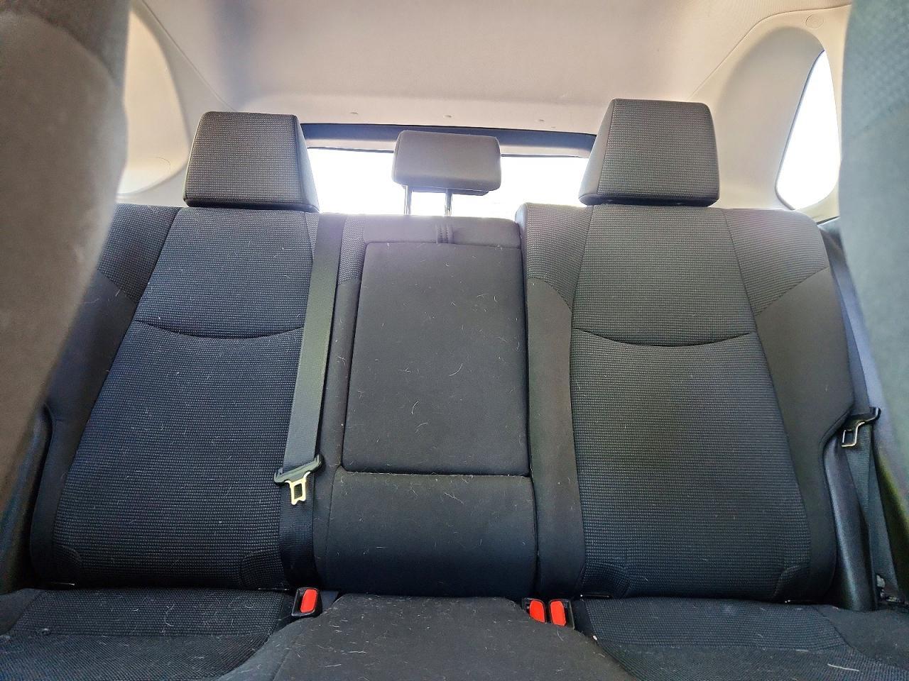 2021 TOYOTA RAV4 LE — Фото 10 из 13