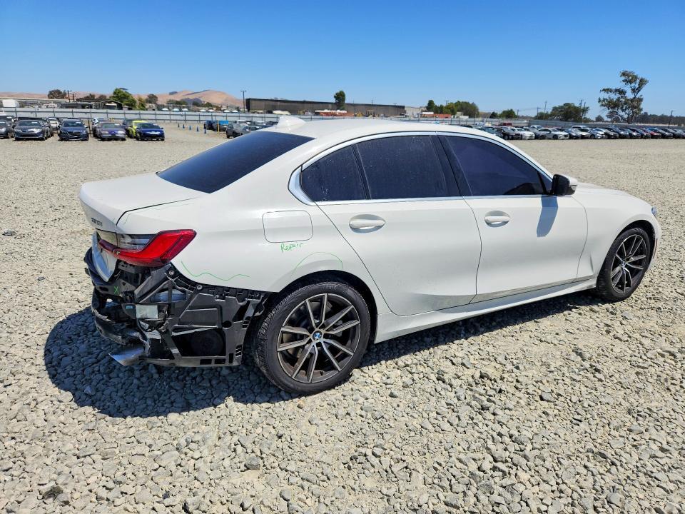 2020 BMW 330I — Фото 3 из 13