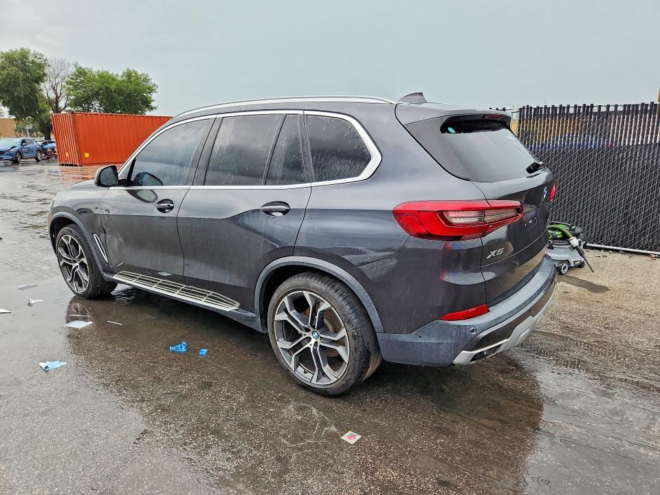 2020 BMW X5 SDRIVE 40I — Фото 2 из 13
