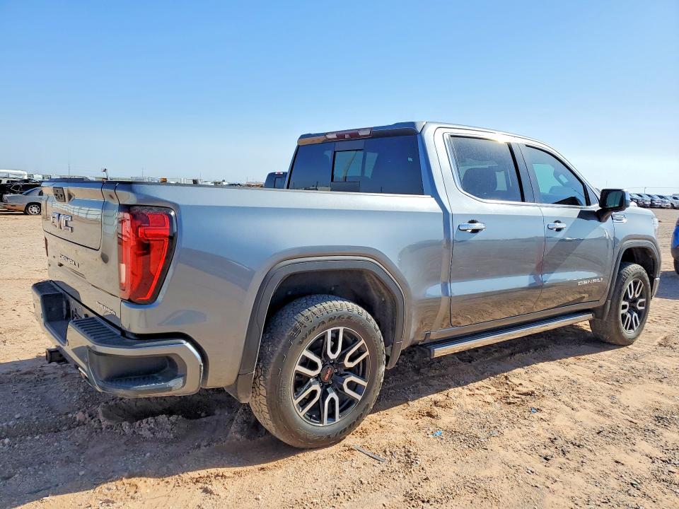 2019 GMC SIERRA K1500 DENALI — Фото 3 из 12
