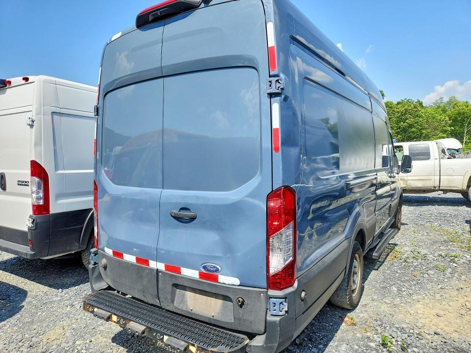 2020 FORD TRANSIT 250 DELIVERY VAN — Фото 3 из 13