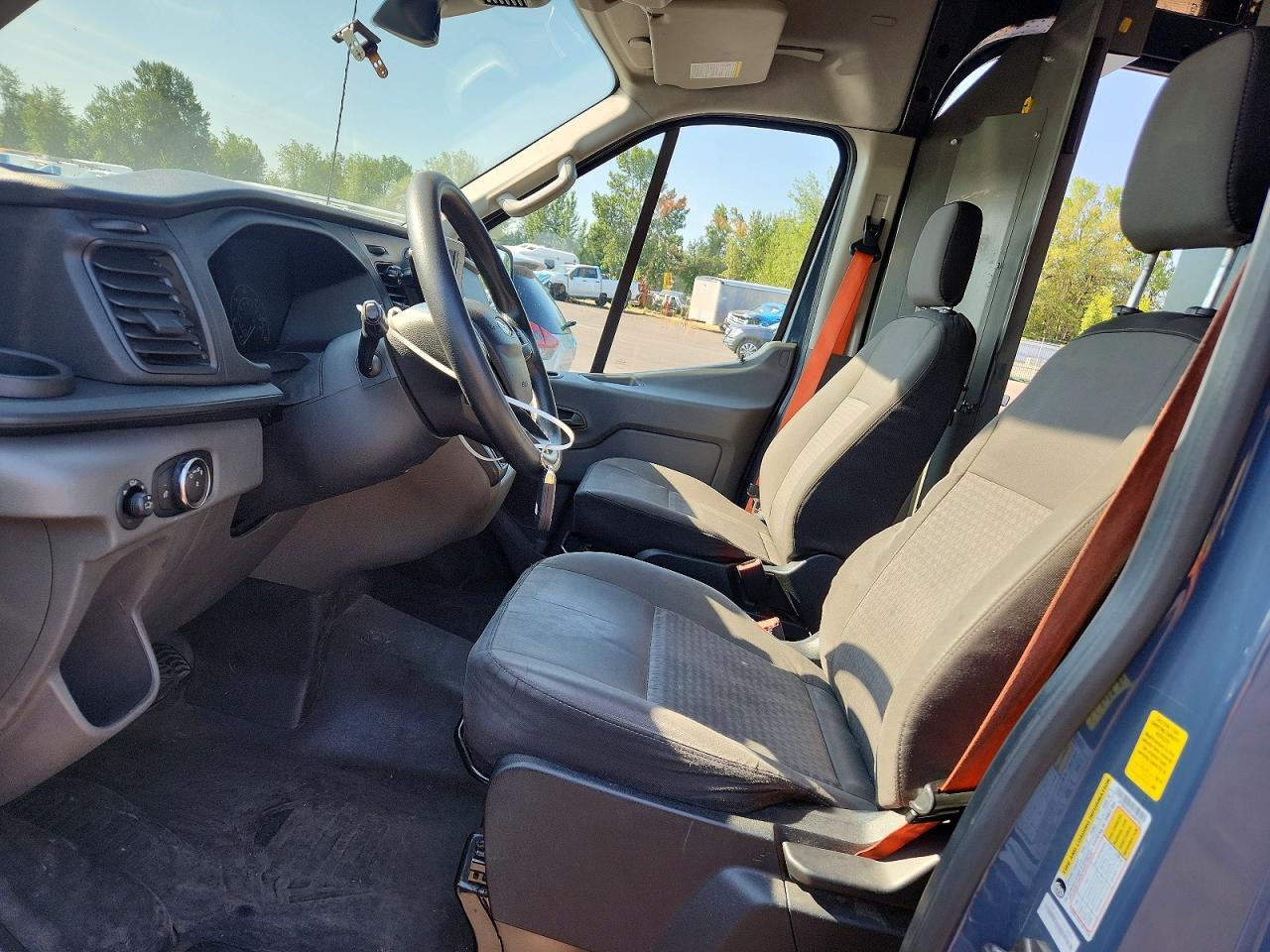 2020 FORD TRANSIT T-250 DELIVERY VAN — Фото 7 из 13