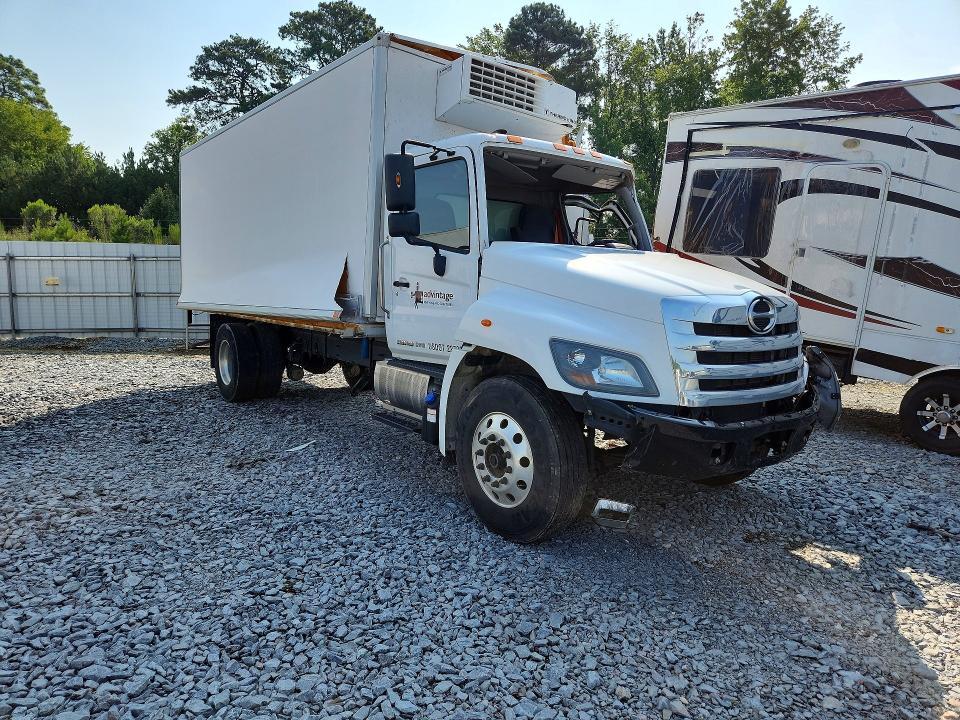 2020 HINO 268A - REFRIGERATED BOX TRUCK — Фото 4 из 12
