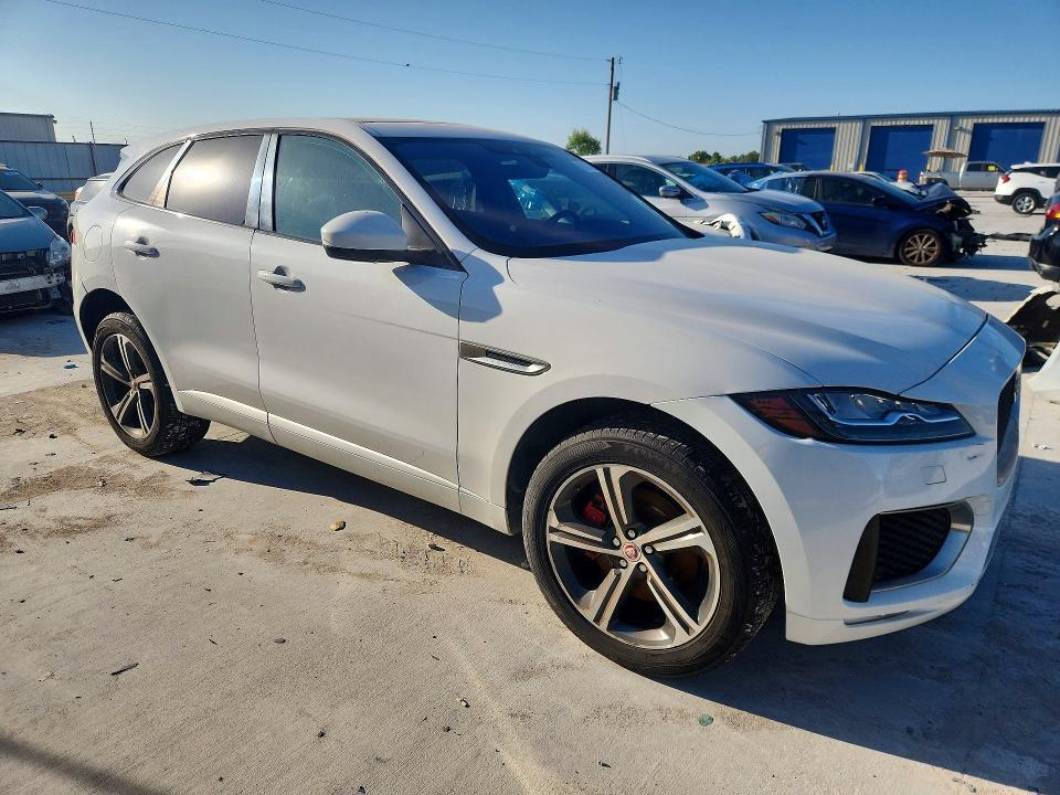 SADCM2FV3LA641324 2020 JAGUAR F-PACE photo no. 4