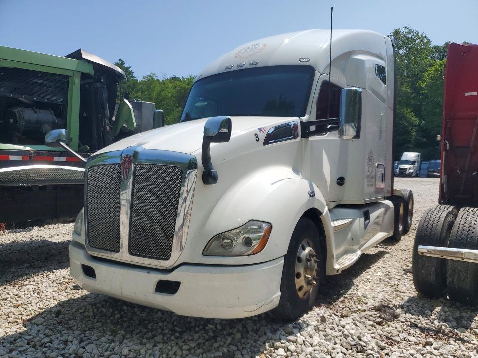 2020 KENWORTH T680 - SEMI TRUCK