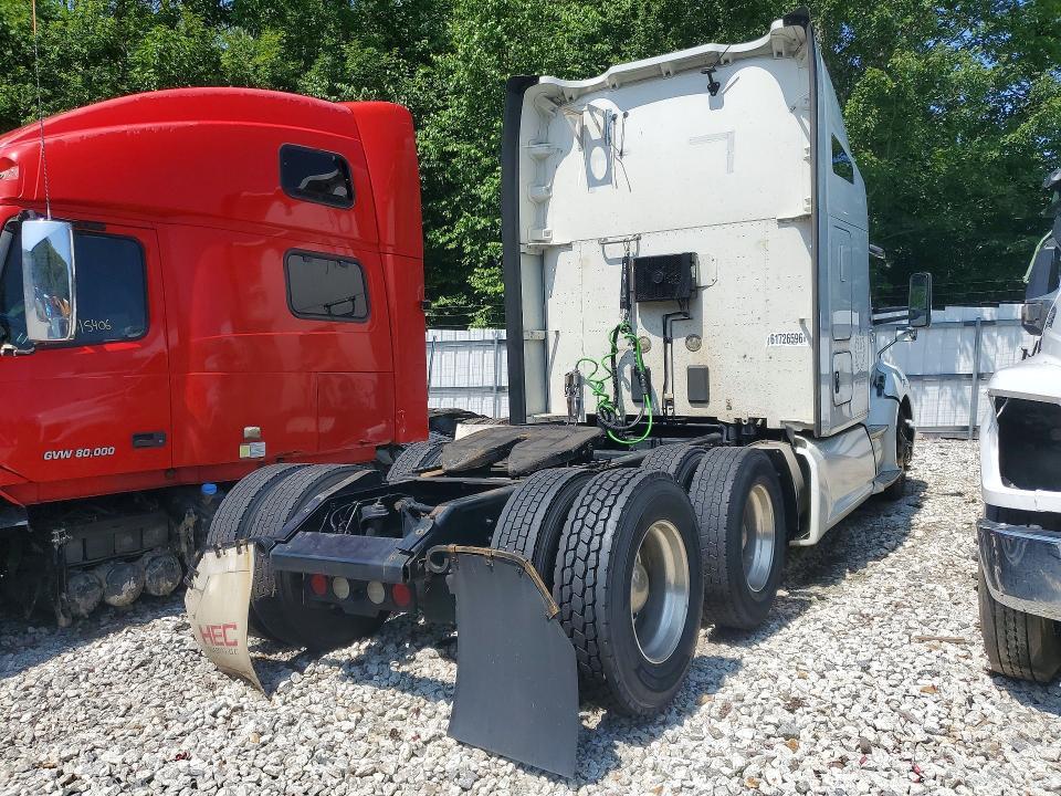 2020 KENWORTH T680 - SEMI TRUCK — Фото 3 из 14