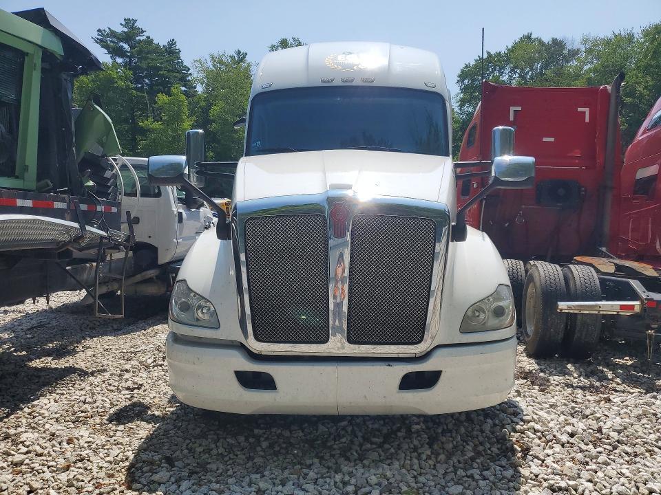 2020 KENWORTH T680 - SEMI TRUCK — Фото 5 из 14