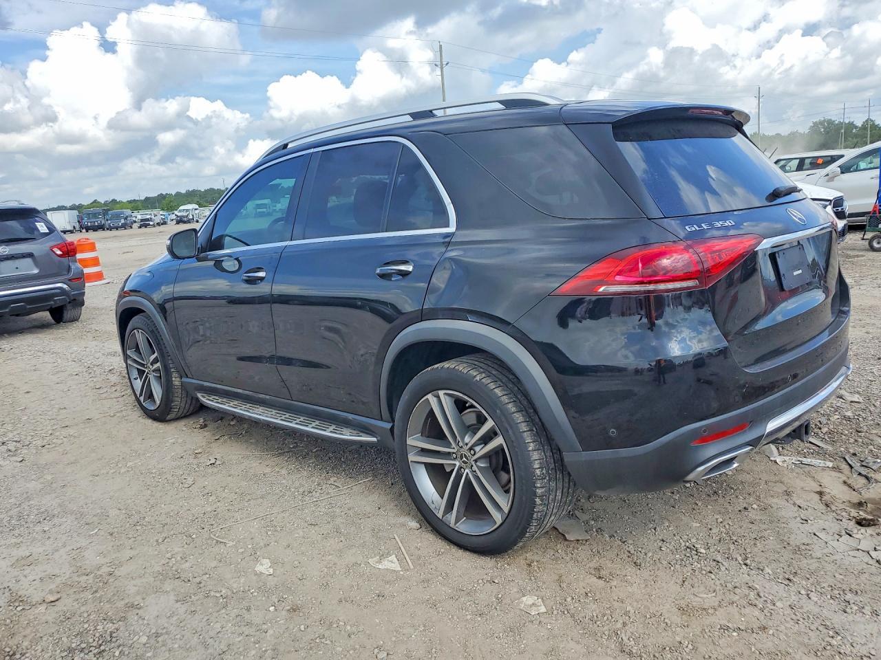 2020 MERCEDES-BENZ GLE 350 4MATIC — Фото 2 из 12