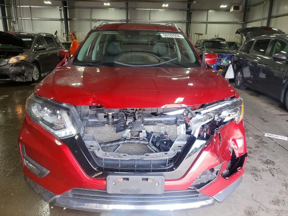 2020 NISSAN ROGUE SL — Фото 5 из 12