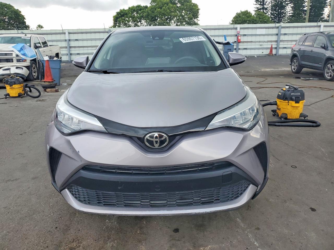 NMTKHMBX9LR106823 2020 TOYOTA C-HR photo no. 5
