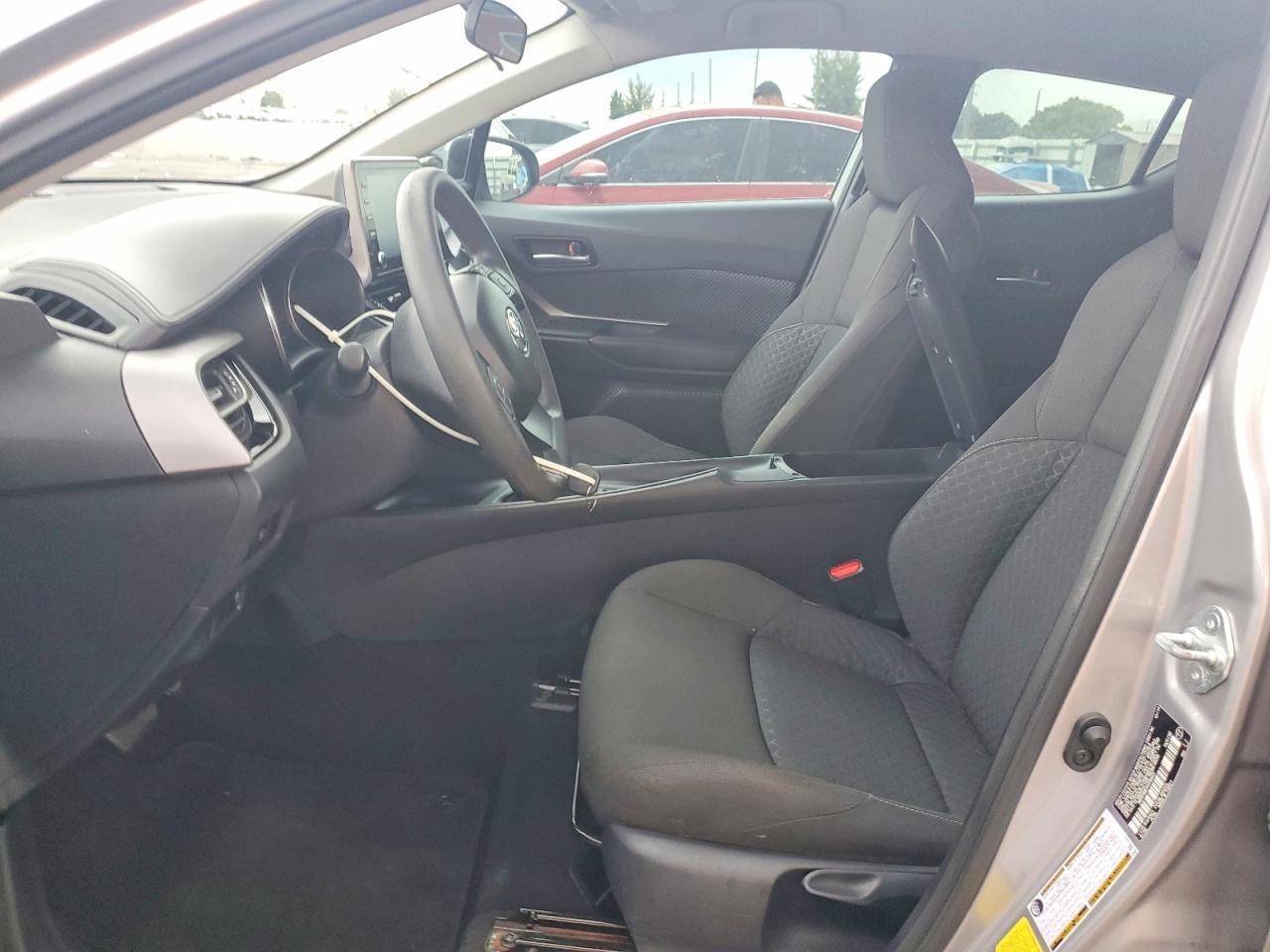NMTKHMBX9LR106823 2020 TOYOTA C-HR photo no. 7