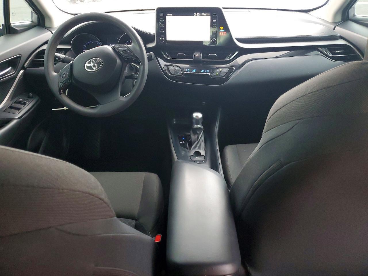 NMTKHMBX9LR106823 2020 TOYOTA C-HR photo no. 8