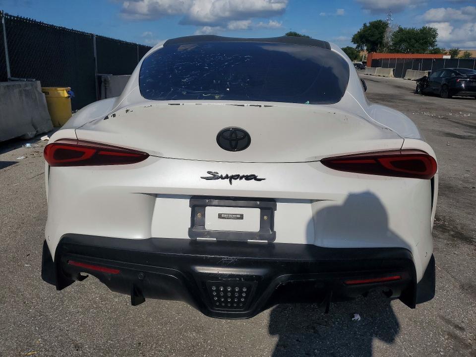 2020 TOYOTA GR SUPRA 3.0 PREMIUM — Фото 6 из 12
