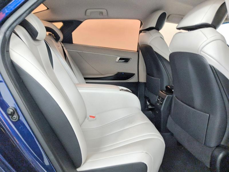 2020 TOYOTA MIRAI BASE — Фото 10 из 13