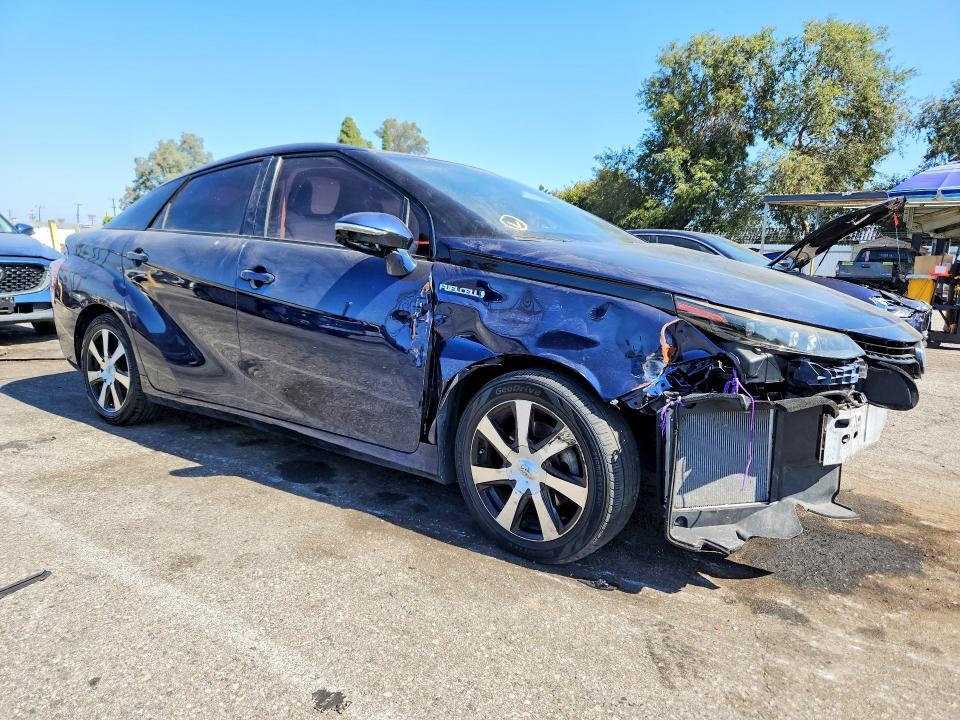 2020 TOYOTA MIRAI BASE — Фото 4 из 13