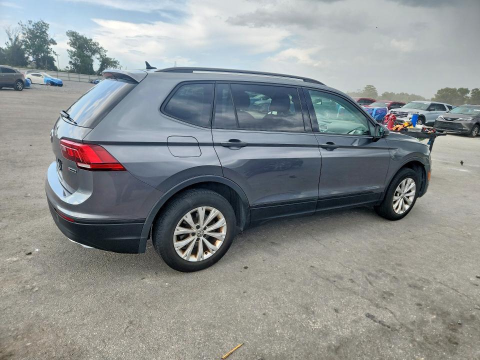 2020 VOLKSWAGEN TIGUAN S — Фото 3 из 13