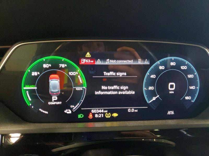 2019 AUDI E-TRON PRESTIGE — Фото 9 из 13