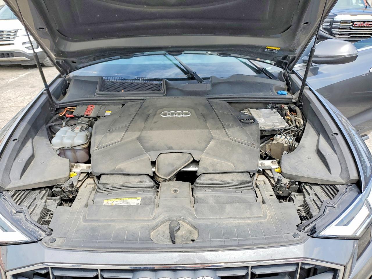 2019 AUDI Q8 PREMIUM — Фото 12 из 13