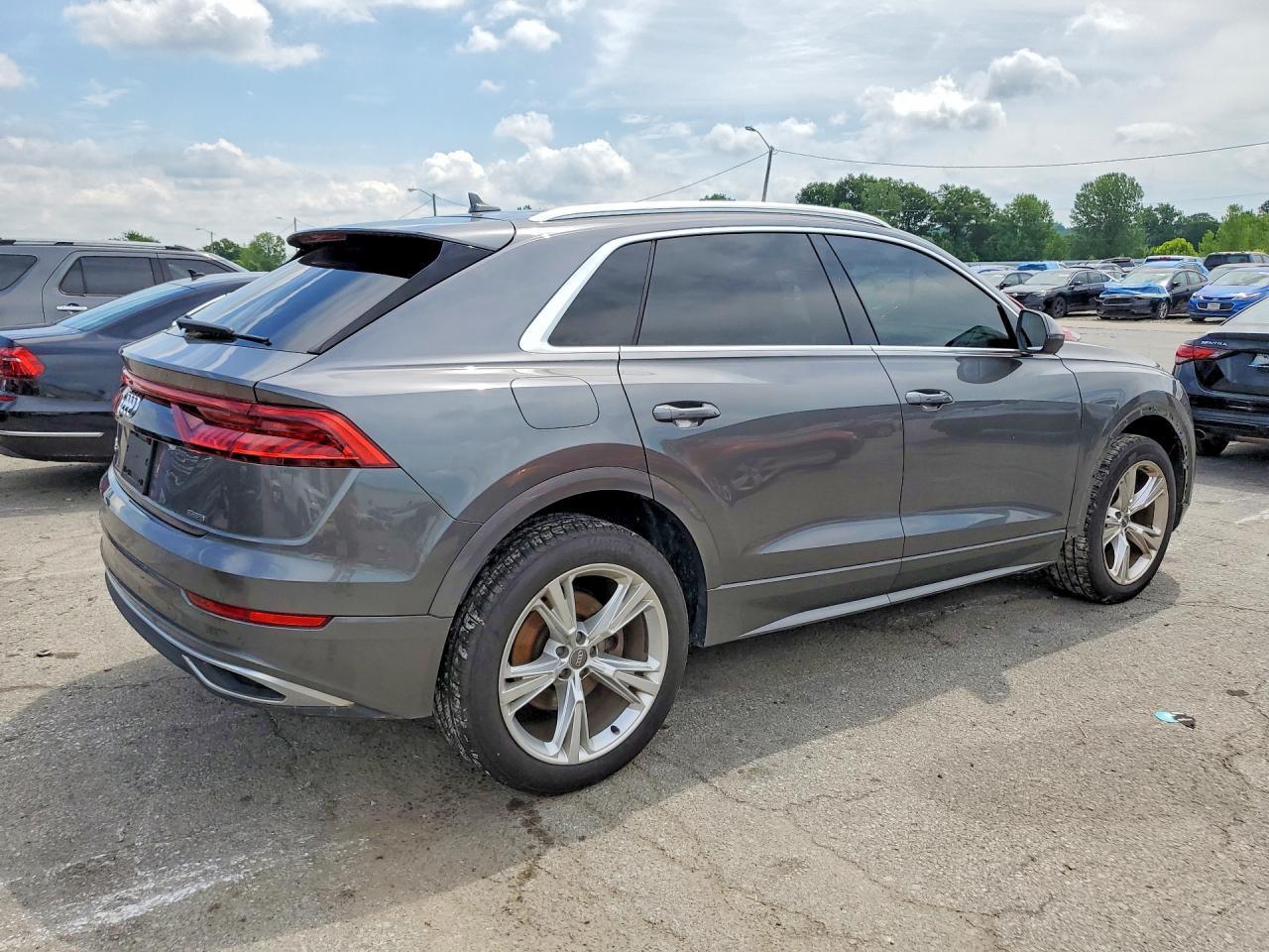 2019 AUDI Q8 PREMIUM — Фото 3 из 13