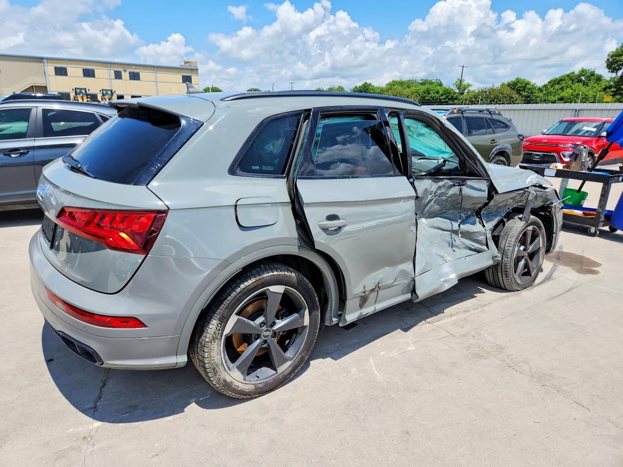 2019 AUDI SQ5 PREMIUM PLUS — Фото 3 из 13