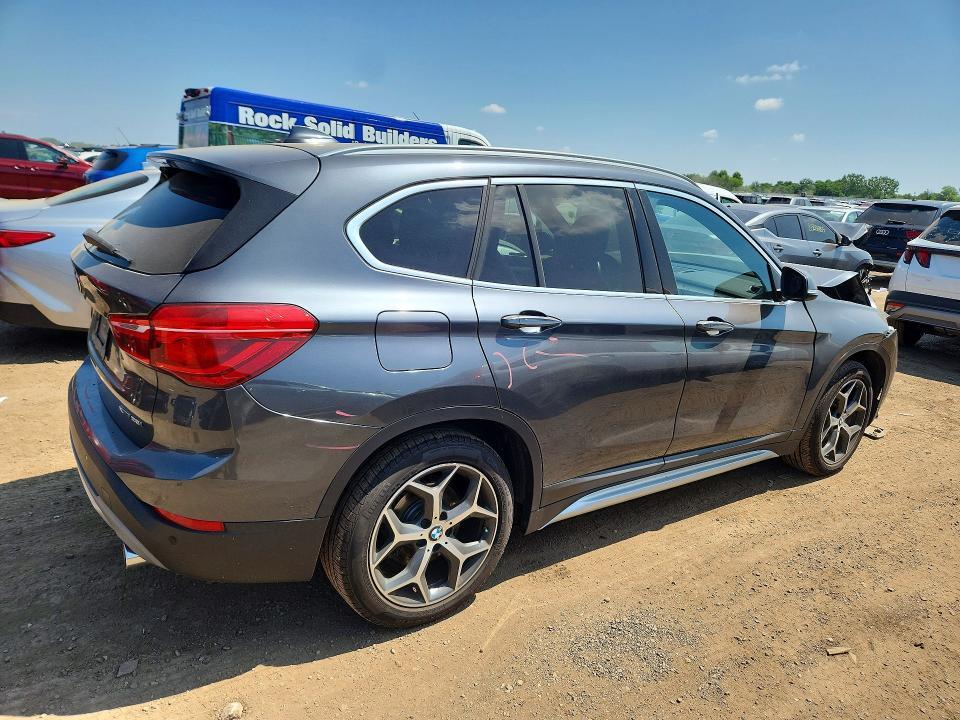 WBXHT3C54K5L35502 2019 BMW X1 photo no. 3