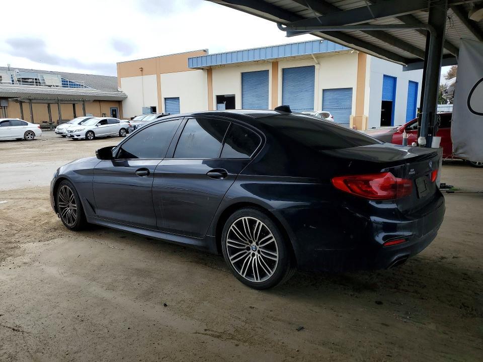 2019 BMW 540 I — Фото 2 из 12
