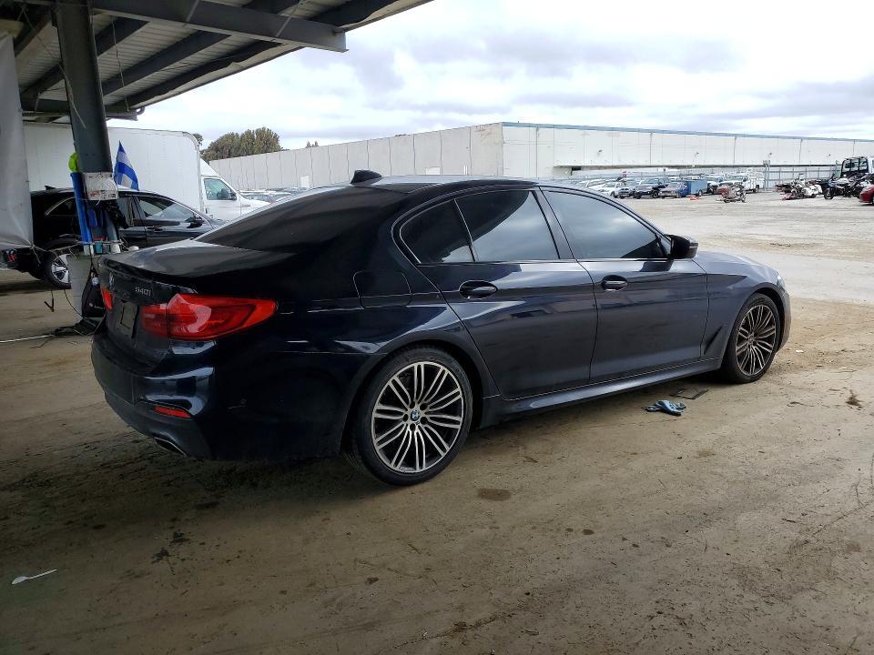 2019 BMW 540 I — Фото 3 из 12