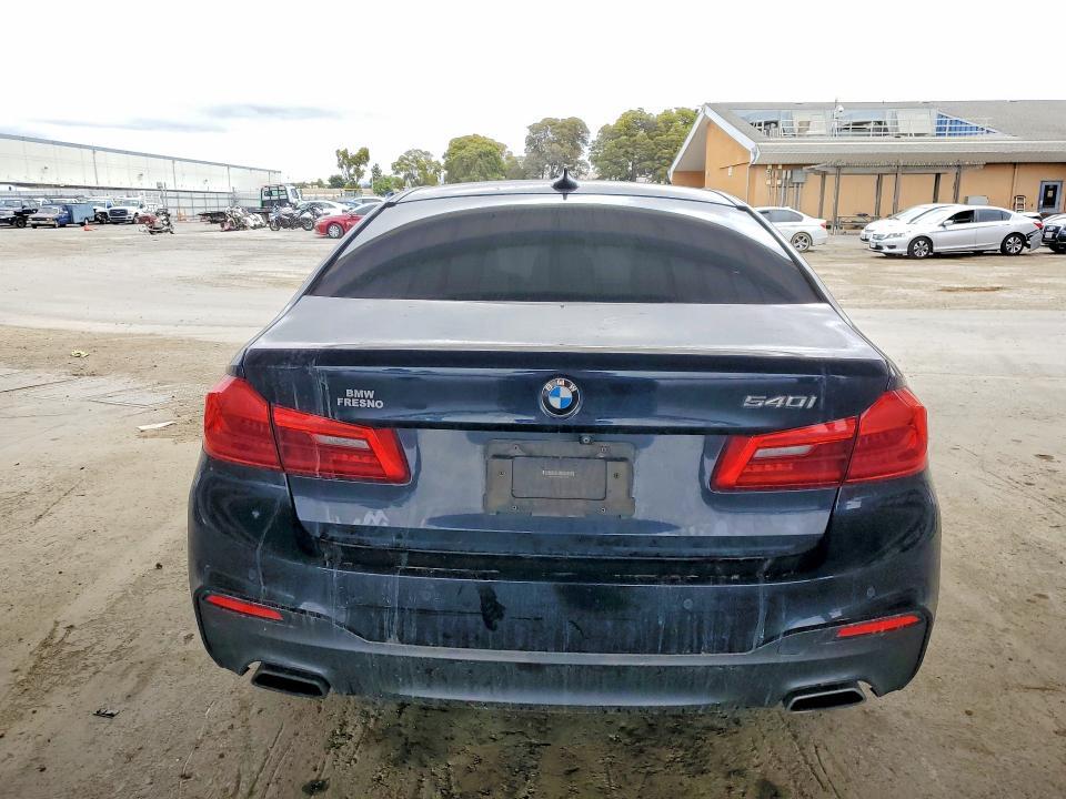 2019 BMW 540 I — Фото 6 из 12