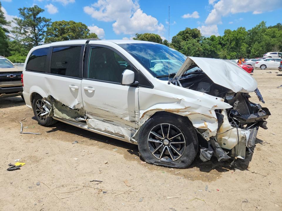 2019 DODGE GRAND CARAVAN GT — Фото 4 из 14