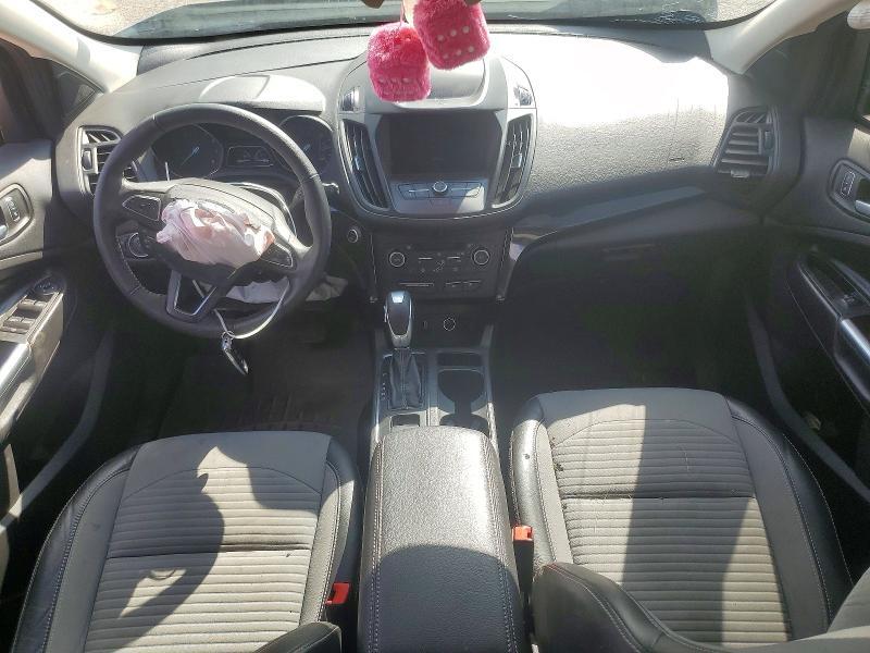 1FMCU0GD5KUC09882 2019 FORD ESCAPE photo no. 8