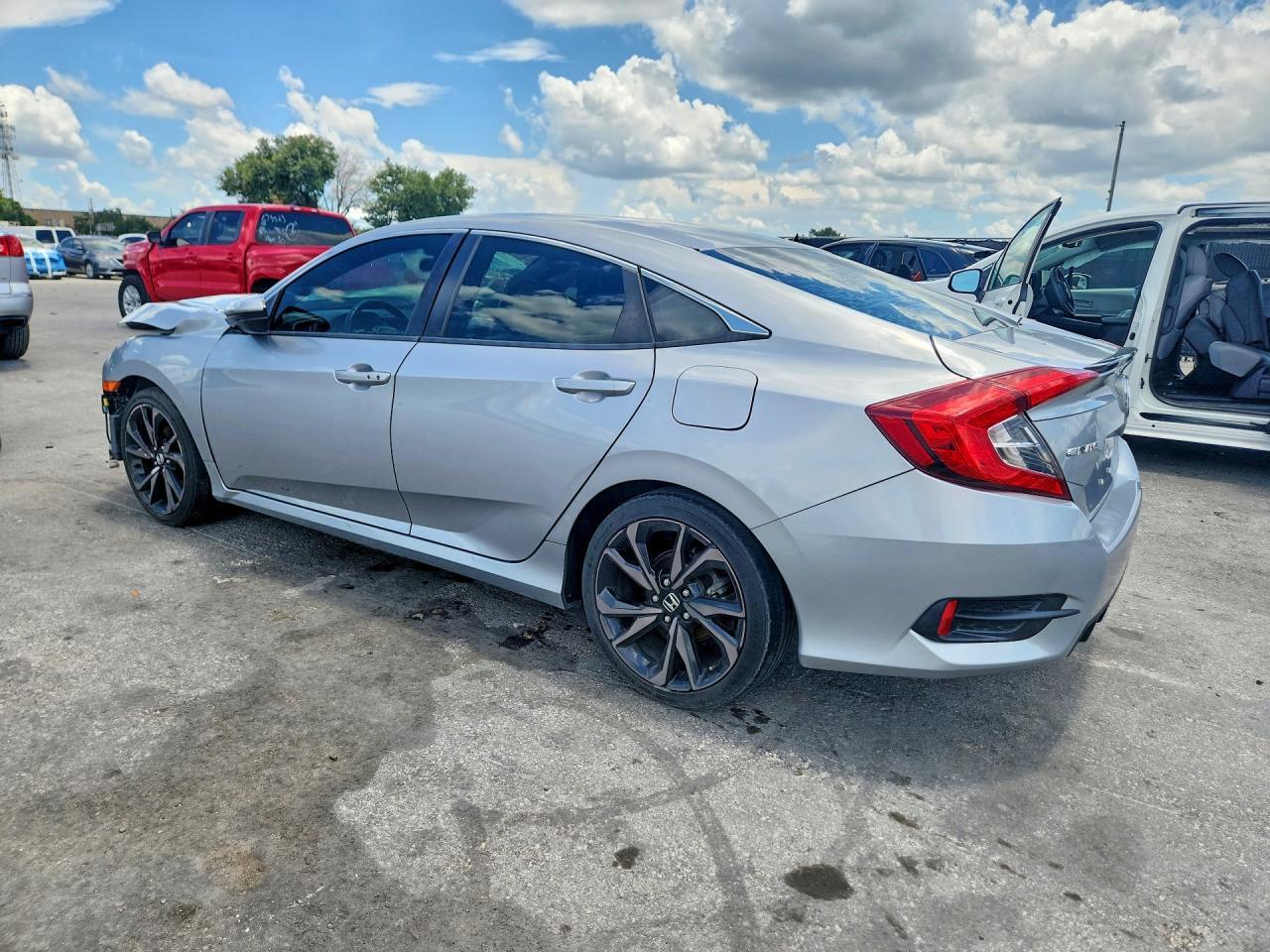 2019 HONDA CIVIC SPORT — Фото 2 из 13