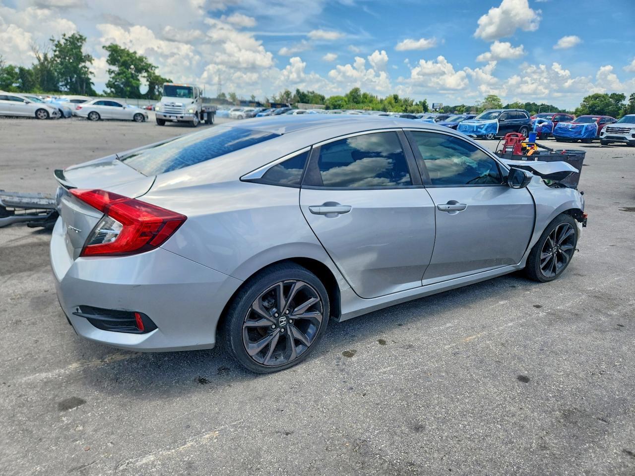 2019 HONDA CIVIC SPORT — Фото 3 из 13