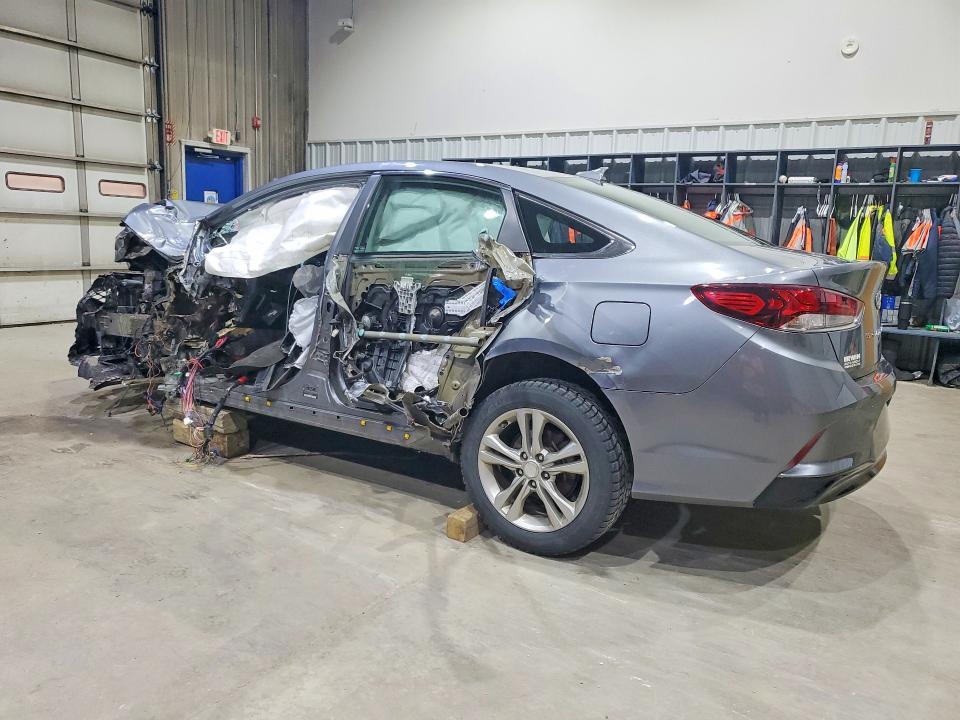 5NPE34AF4KH734301 2019 HYUNDAI SONATA photo no. 2
